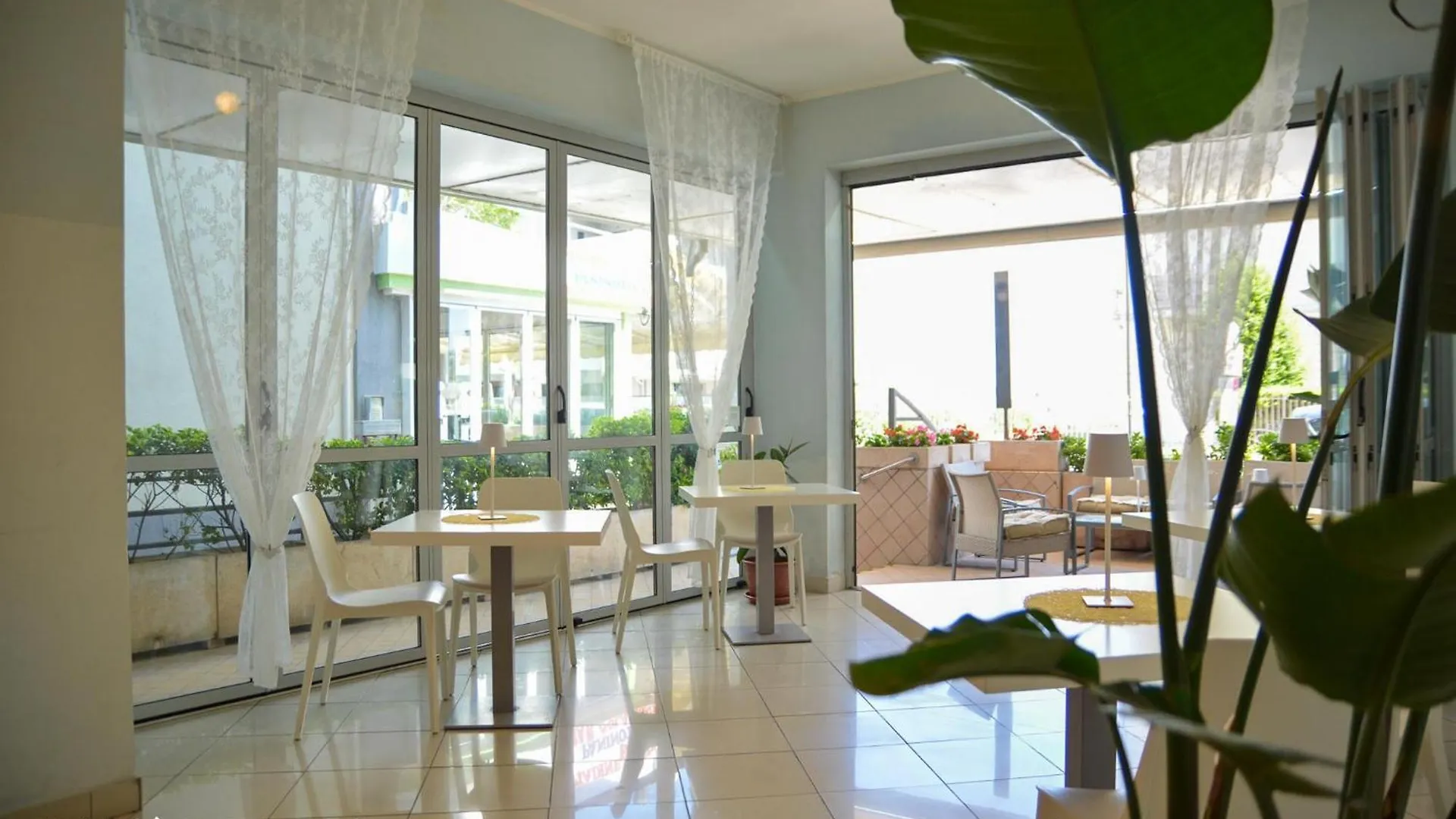 Hotel Giorg - Waterpark Included Rimini